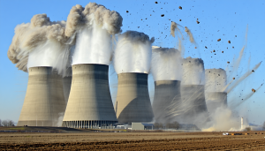 Un spectacle hors norme a captivé récemment les passionnés d’ingénierie et de démolition dans le Nottinghamshire, où huit tours de refroidissement ont été réduites à l’état de poussière en une action synchronisée. Cet exploit, réalisé par les experts de Démolition [&hellip;]