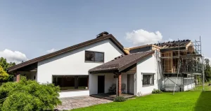 Vous r&ecirc;vez d'agrandir votre maison pour gagner en espace et am&eacute;liorer votre confort de vie, mais vous h&eacute;sitez &agrave; vous lancer dans un projet d'extension &agrave; cause des co&ucirc;ts souvent exorbitants ? Ne cherchez plus, car nous avons la solution [&hellip;]